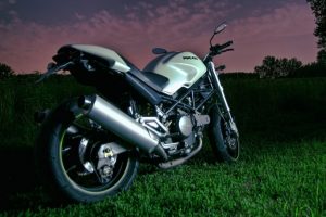 how much do professional sportbike motorcycle racers make